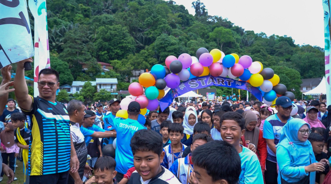 Peringatan HUT ke-17 Anambas, Warga Antusias Ikut Meriahkan Acara