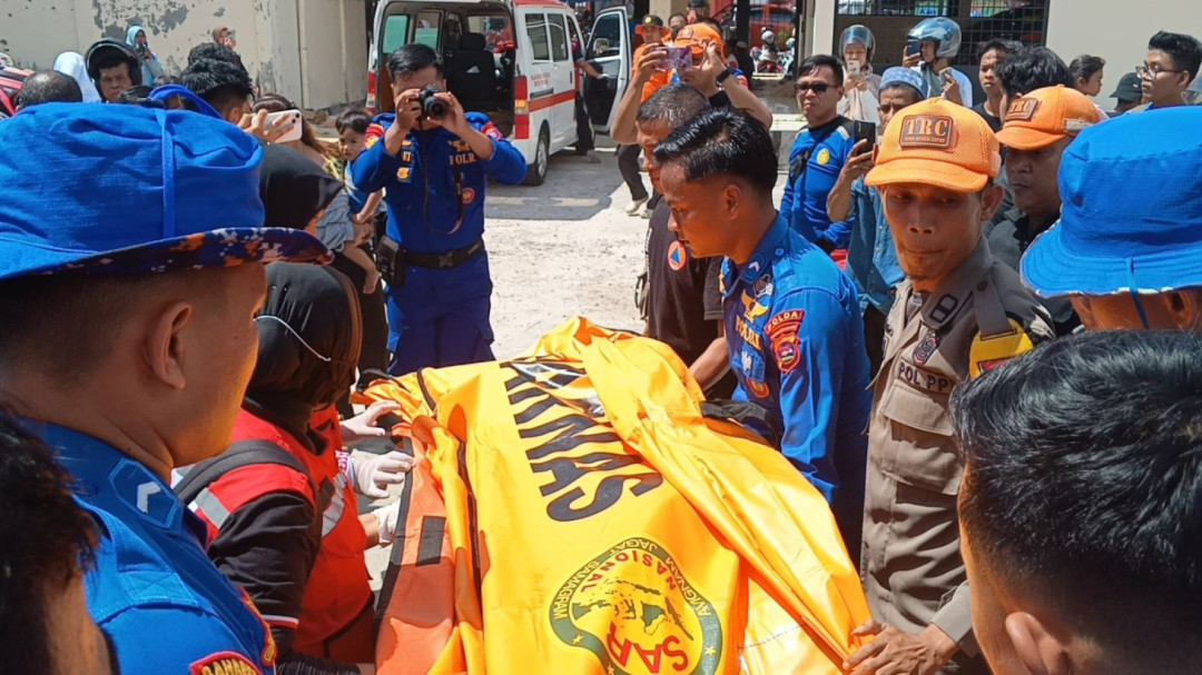 Pria Tanpa Identitas Tenggelam di Pantai Koto Marapak Padang, Ditemukan Meninggal Dunia