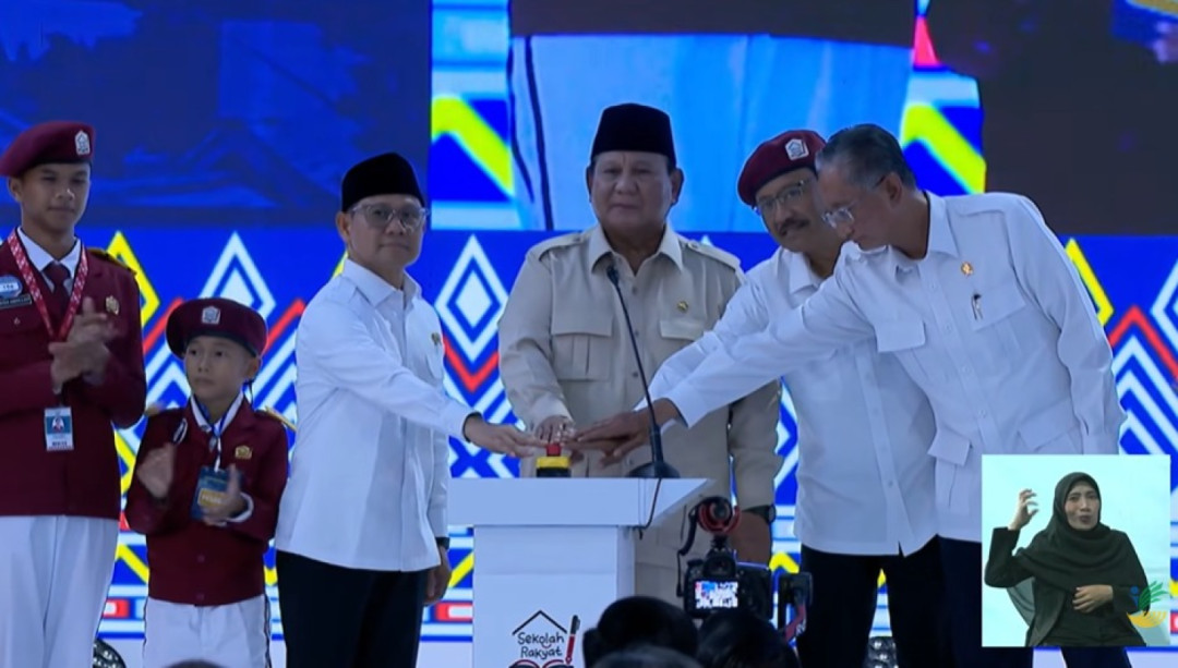 Presiden Prabowo Resmikan 166 Sekolah Rakyat di Indonesia 