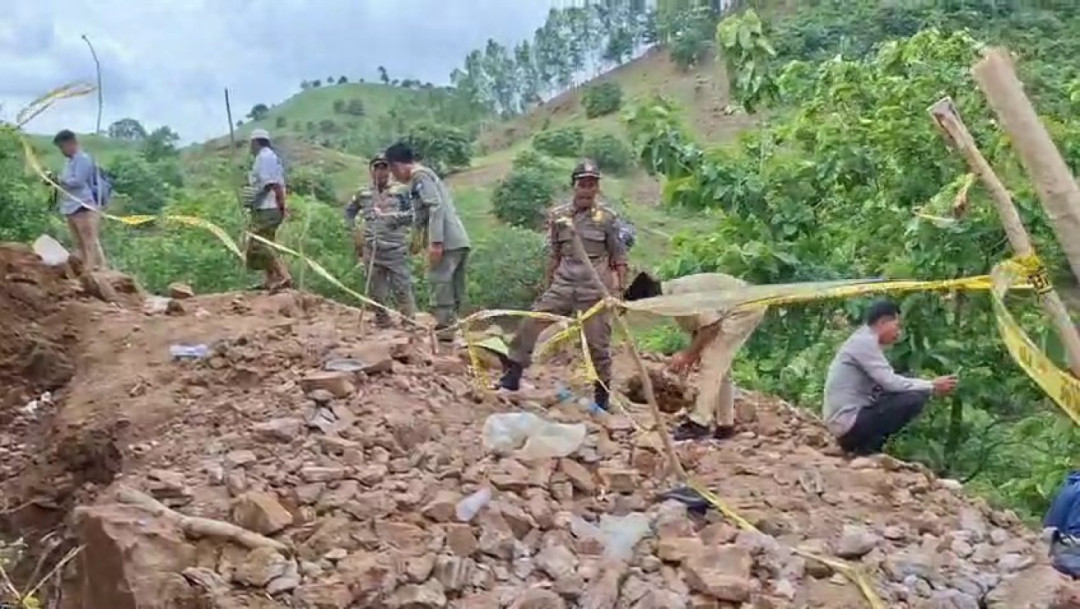Tambang Emas Ilegal di Praya Barat Daya Ditutup Usai Insiden Lubang Galian Ambruk