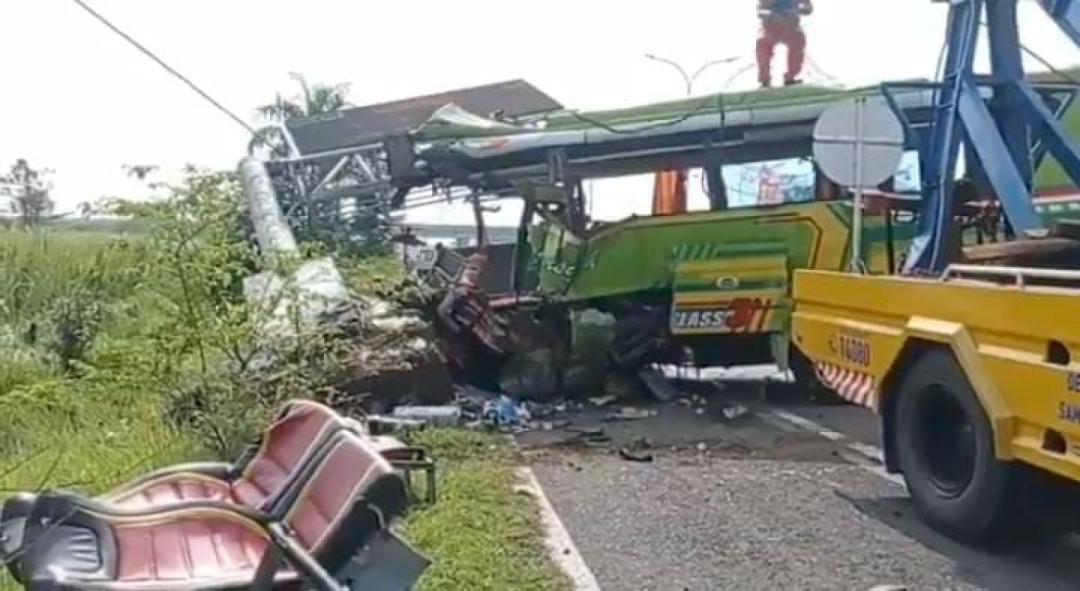 3 dari 13 Korban Tewas Laka Bus di Tol Sumo, Berhasil Diidentifikasi