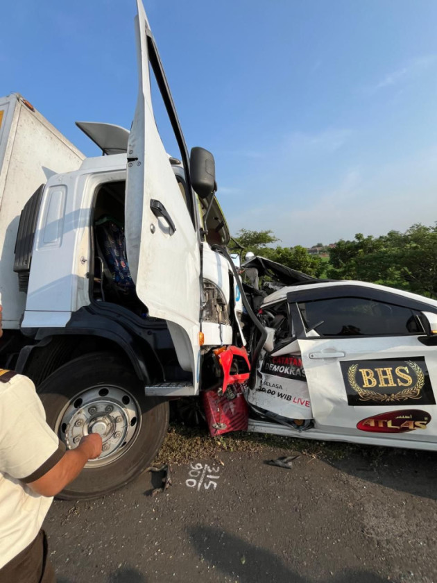 Polisi Tetapkan Sopir Truk Sebagai Tersangka Kecelakaan di Tol Pemalang yang Menewaskan 3 Kru TV One