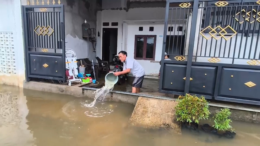 Banjir Rendam Ratusan Rumah di Palembang, Warga Minta Pemerintah Perbaiki Drainase