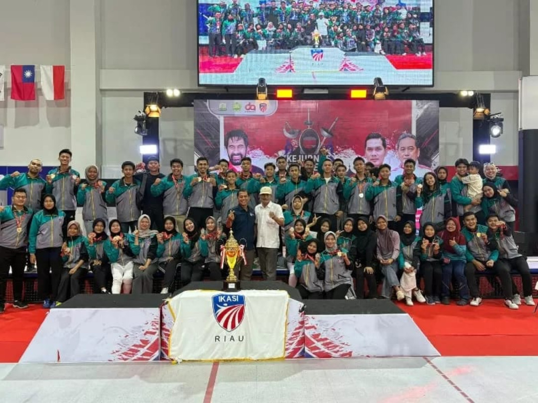 Riau Juara Umum Kejurnas Anggar 2025 di Aceh