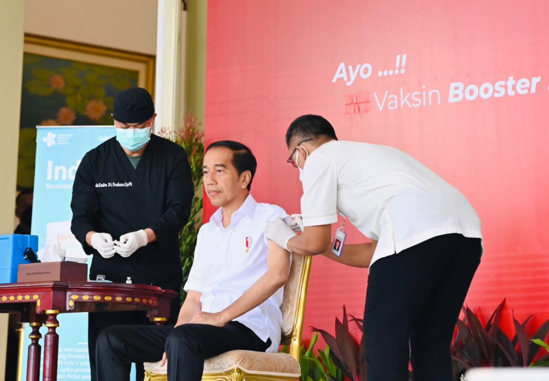 Ajak Masyarakat Lengkapi Vaksinasi Covid-19, Jokowi: Agar Imunitas Kita Terjaga 