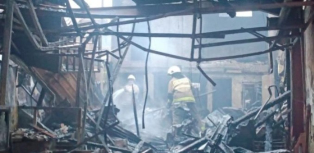 Kebakaran Hanguskan Food Court Fatmawati, Kerugian Rp1,2 Miliar