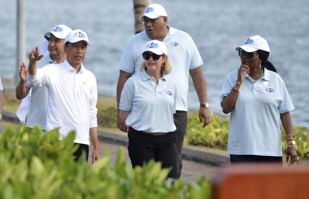 Moment Unik RI 1 jadi Fotografer Dadakan di World Water Forum Bali