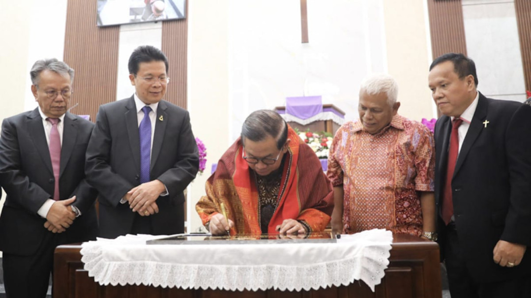 Pramono Resmikan Gereja HKBP Pondok Kelapa: Simbol Toleransi Umat Beragama