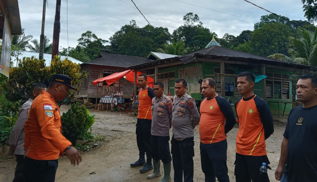 Dua Warga Hanyut di Sungai Batang Pasaman, Tim SAR Lakukan Pencarian