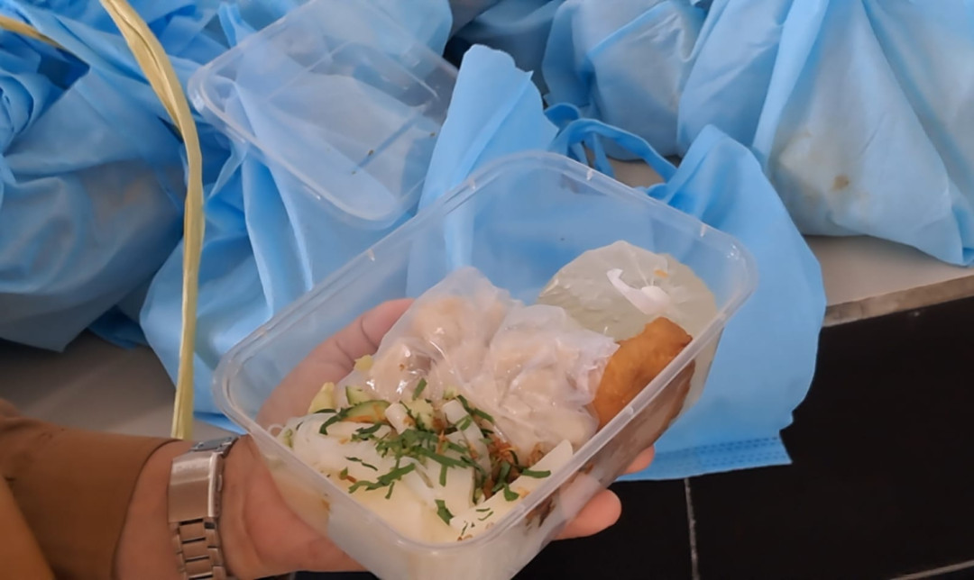 SPPG Sukajadi Sajikan Olahan Ikan Gabus untuk MBG di Prabumulih