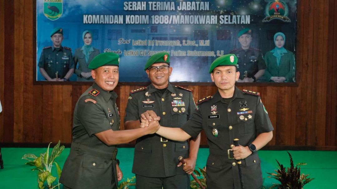 Danrem 182/JO Pimpin Sertijab Dandim 1808/Manokwari Selatan