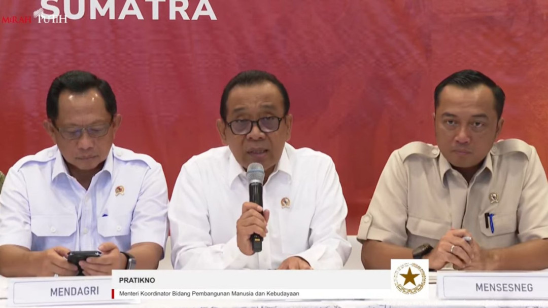Menko PMK: Akses Jalan, Listrik, Komunikasi Berangsur di Wilayah Bencana Sumatra