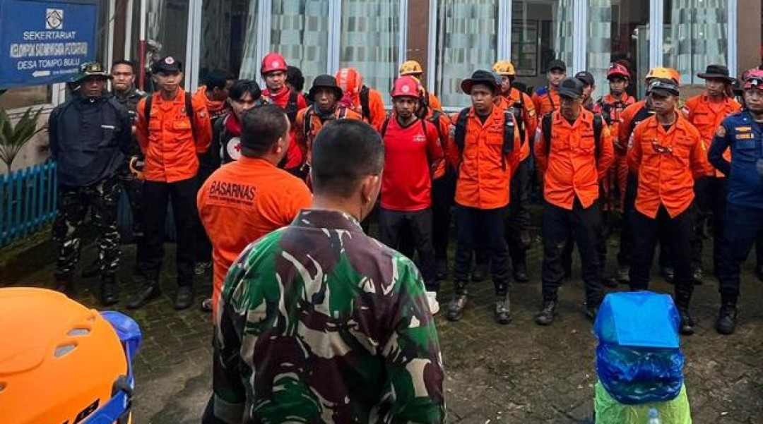 Hari Kedua Pencarian Pesawat ATR 42-500