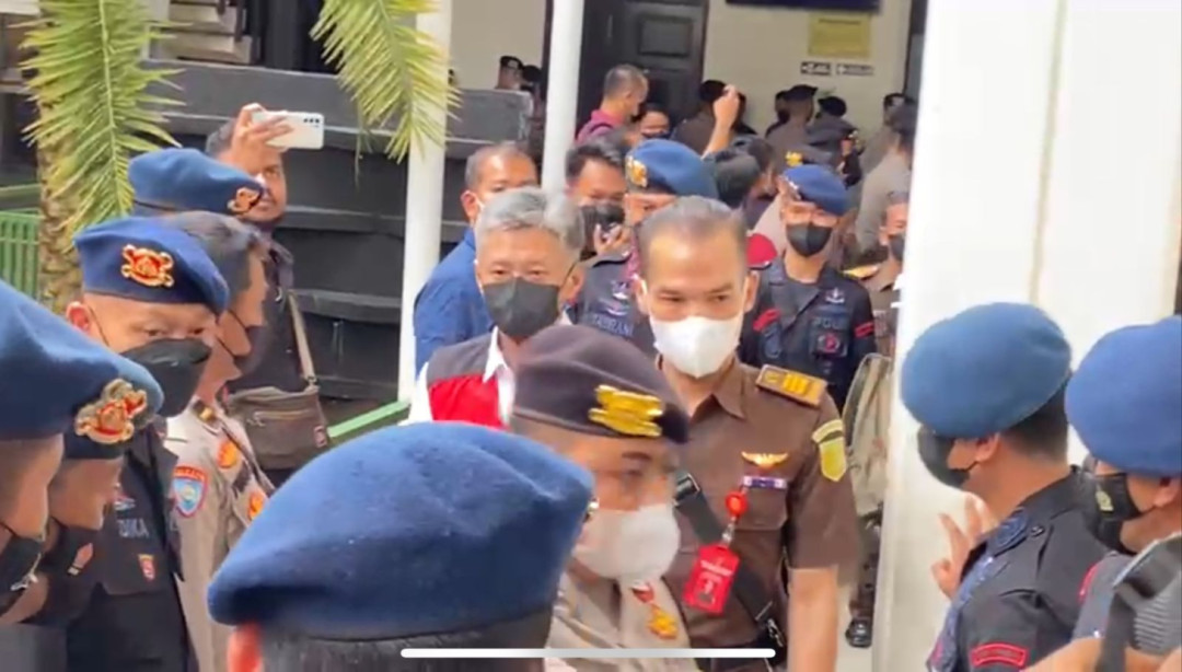 Hari Ini Hendra Kurniawan Ikuti Sidang Perdana Obstruction Of Justice