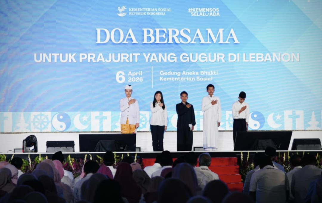 Siswa Sekolah Rakyat Doa Bersama untuk 3 Prajurit TNI Gugur di Lebanon