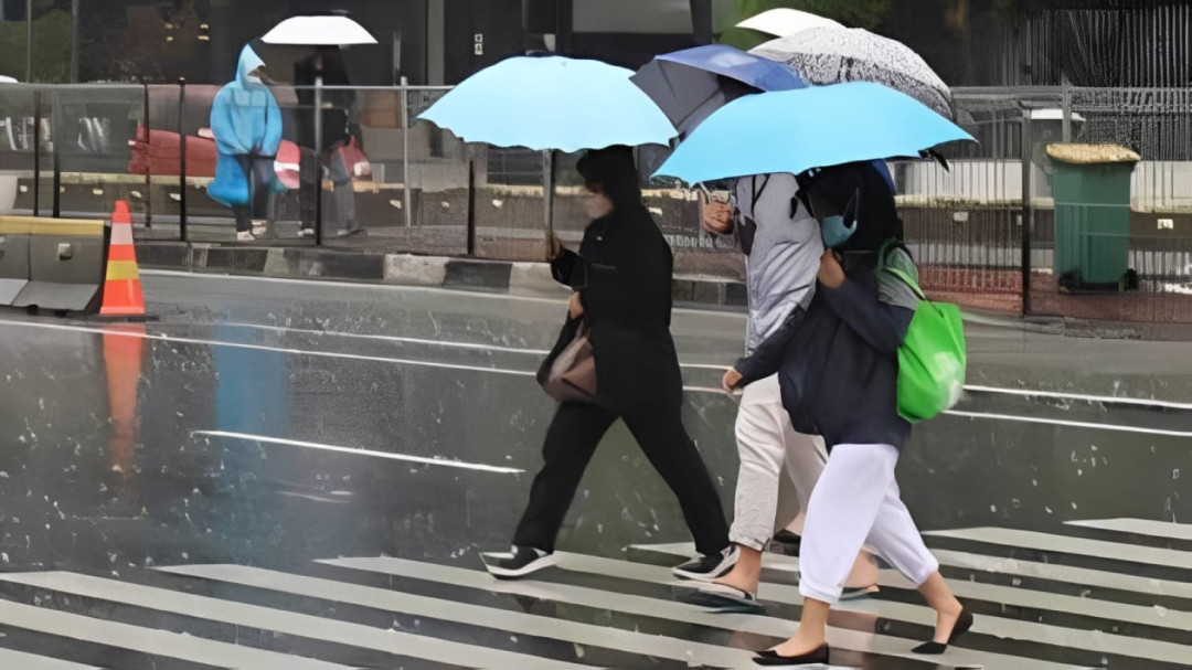 BMKG Prakirakan Hujan Ringan Guyur Jakarta Pagi Ini