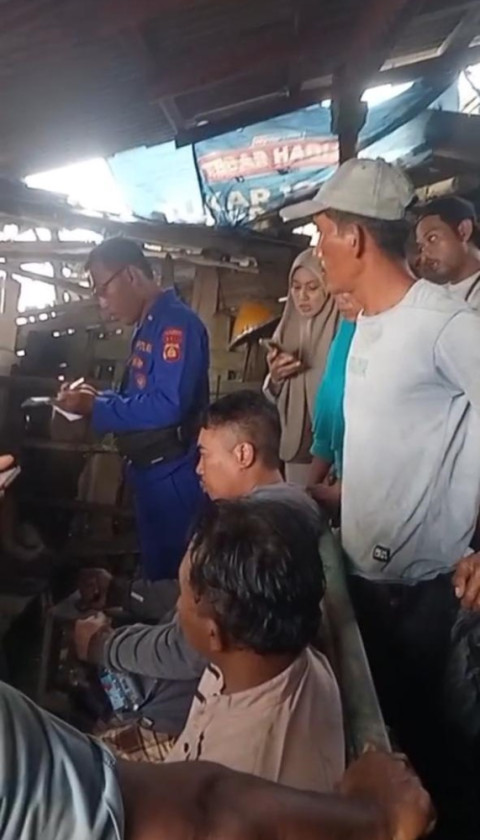 KMP Tunu Pratama Jaya Tenggelam di Selat Bali, Bawa 22 Kendaraan dan 65 Orang