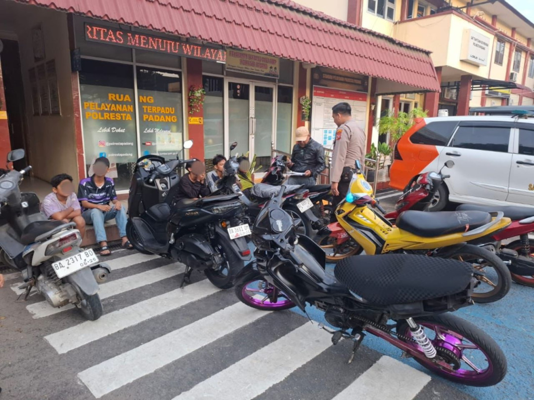 Polisi Amankan 10 Motor dan 14 Pelaku Balap Liar di Kawasan Taman Melati