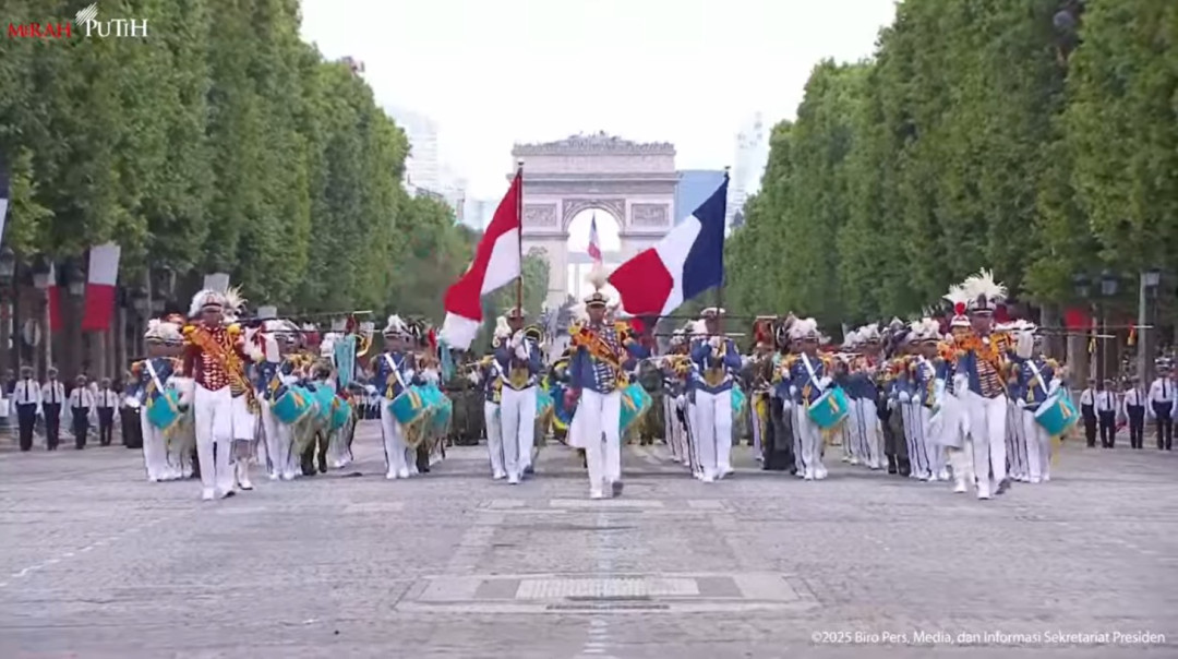 Kontingen Indonesia Tampil Memukau dalam Parade Bastille Day di Prancis
