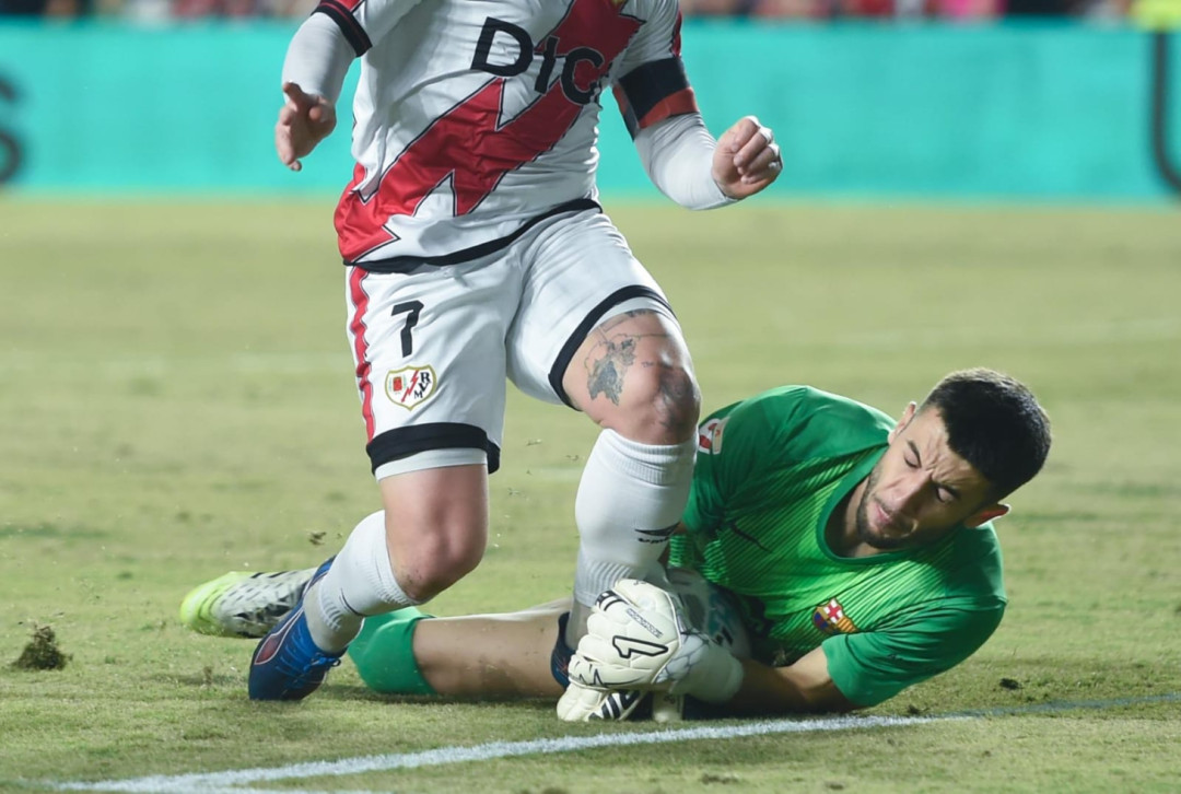 2 Kiper Berebut Slot Terakhir di Timnas Spanyol