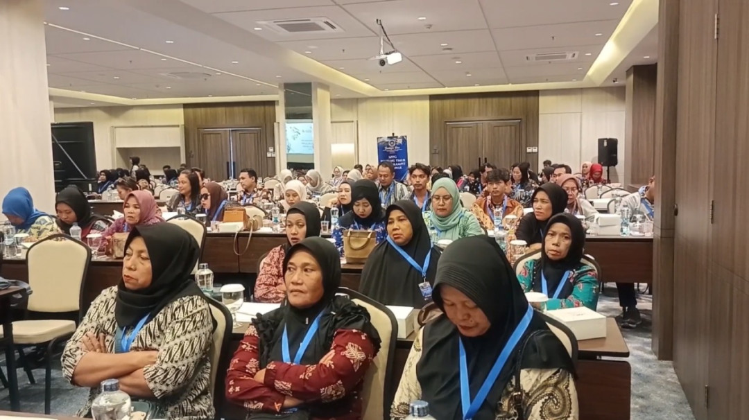 300 Relawan Dapur SPPG Belitung Ikuti Bimtek Penjamah Makanan untuk Program MBG