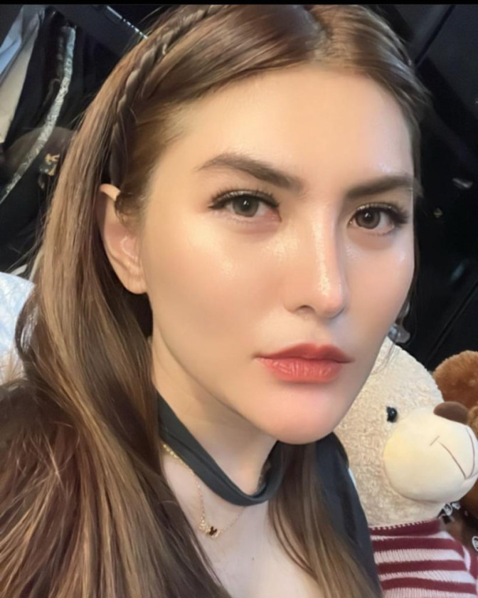 Selebgram Angela Lee Jalani Pemeriksaan Kasus TPPU Bandar Narkoba Fredy Pratama 