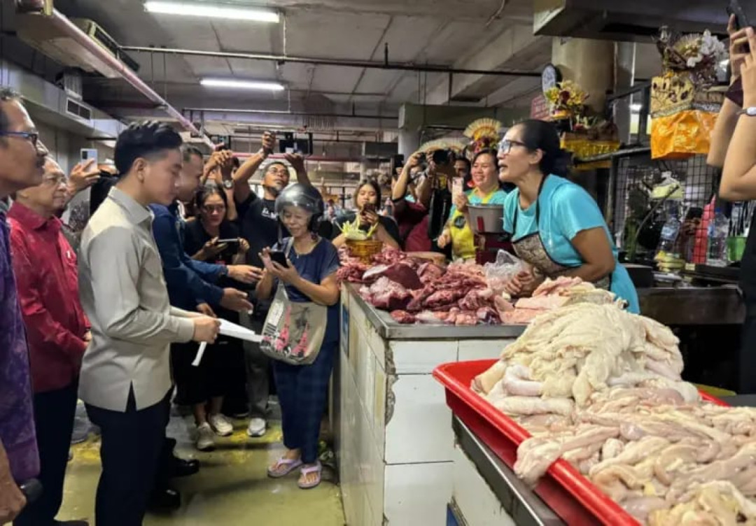 Wapres Gibran Tinjau Pasar Badung, Pastikan Harga Stabil dan Dorong Digitalisasi Pasar Tradisional