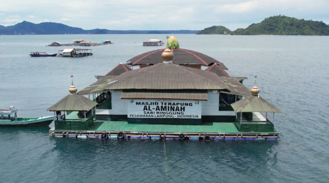 Masjid Al-Aminah, Masjid Terapung Unik Menjual Pemandangan yang Indah