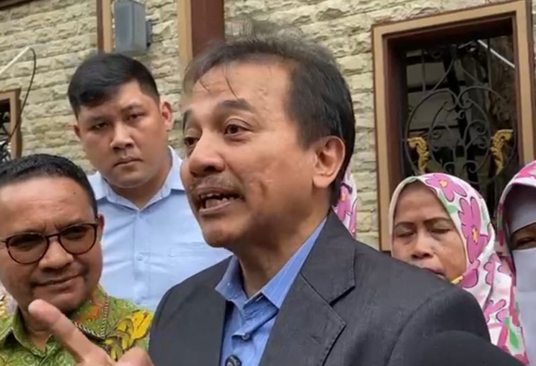 Jadi Tersangka Kasus Tudingan Ijazah Palsu Jokowi, Roy Suryo: Saya Hormati Proses Hukum