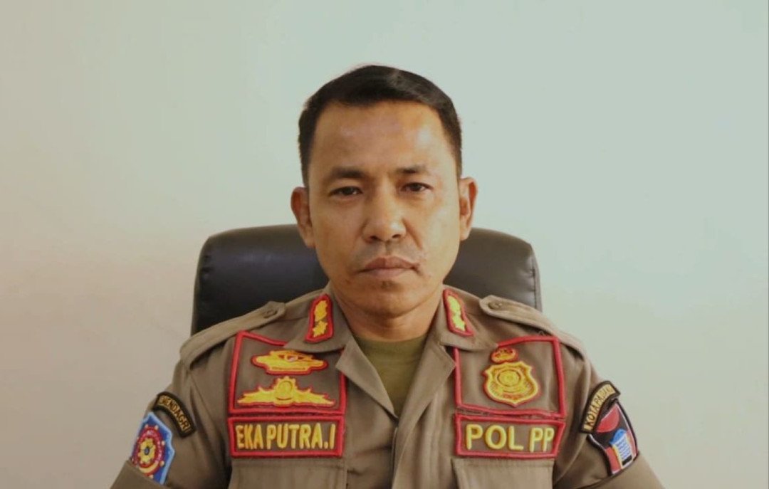 Aksi Penertiban PKL Tuai Kontroversi, Kasat Pol PP Padang Angkat Bicara