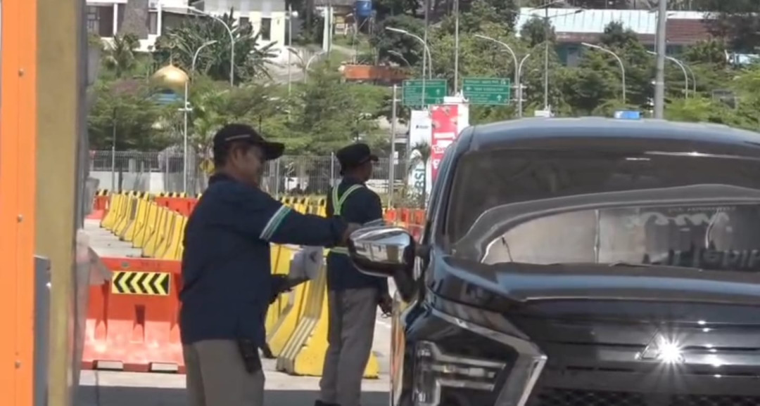 Penumpang Diimbau Patuhi Arahan Petugas Pelabuhan