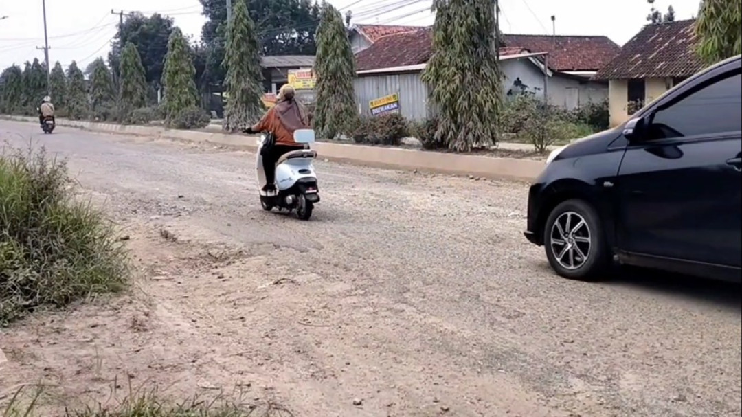 Pemprov Lampung Prioritaskan Perbaikan Jalan Rusak di Kota Metro Tahun 2026