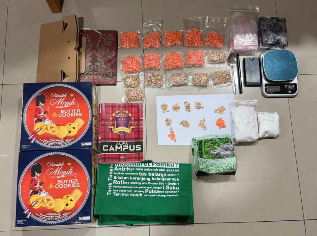 Polisi Amankan Kurir Narkoba di Senen, Sita Sabu 1 Kg dan Ribuan Ekstasi