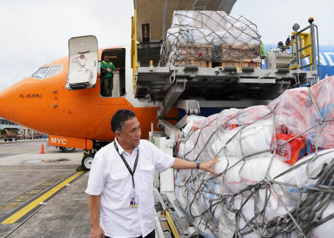 Aceh Terima 10 Pompa Apung dan Ribuan Bantuan Dasar dari KSP