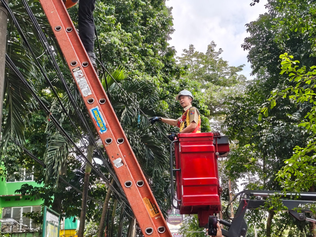 Wali Kota Bogor Putus Kabel Udara, Ini Alasannya