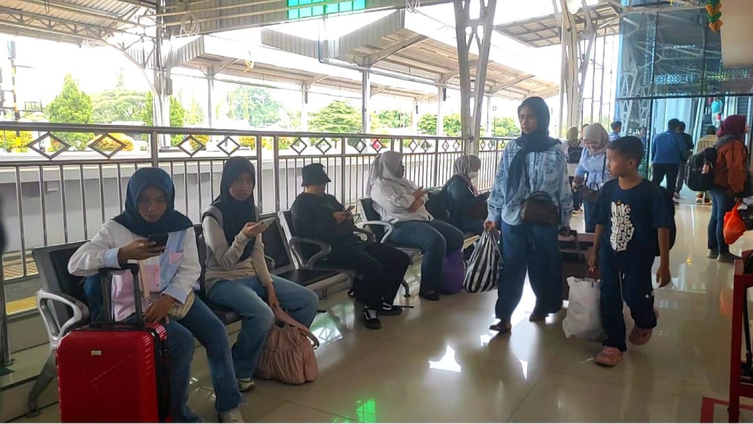 Keamanan Diperketat, Pemudik Masih Padati Stasiun Purwokerto