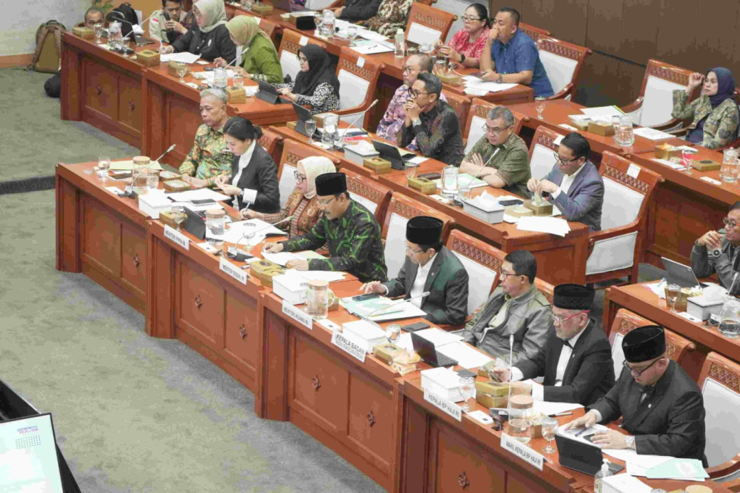 Gus Ipul Paparkan Strategi Penyaluran Bansos-Sekolah Rakyat