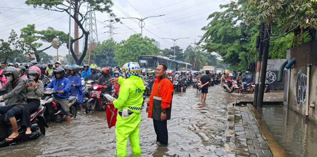 Hujan Deras Picu Genangan di Sejumlah Wilayah Jakarta, BPBD Catat 46 RT Terdampak