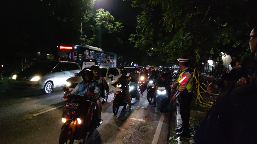 Lalu Lintas Cempaka Putih Kembali Lancar usai Evakuasi Korban Kebakaran Terra Drone