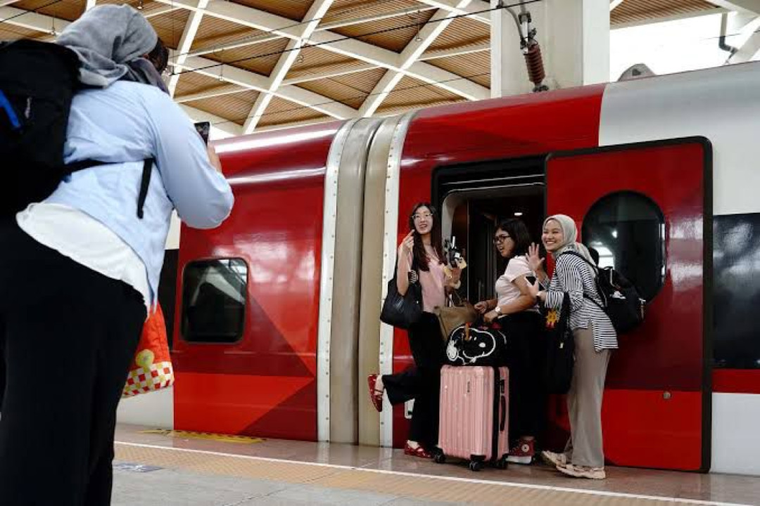 Whoosh Dibanjiri Wisatawan Malaysia di Libur Natal dan Tahun Baru