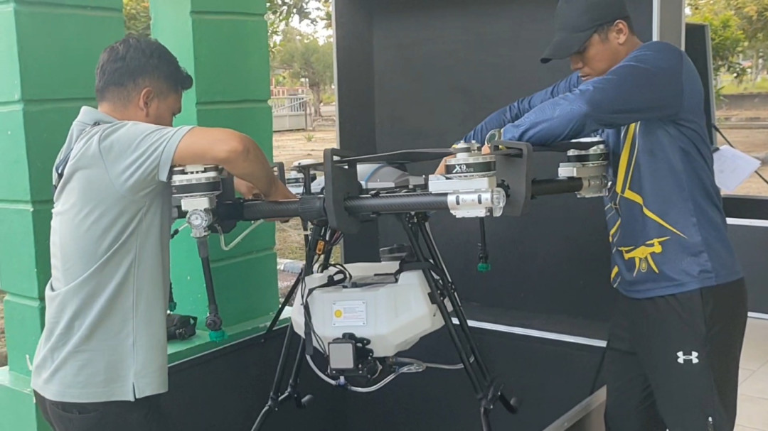 Pemkab Bangka Selatan Salurkan Drone Pertanian untuk Dongkrak Produktivitas Petani