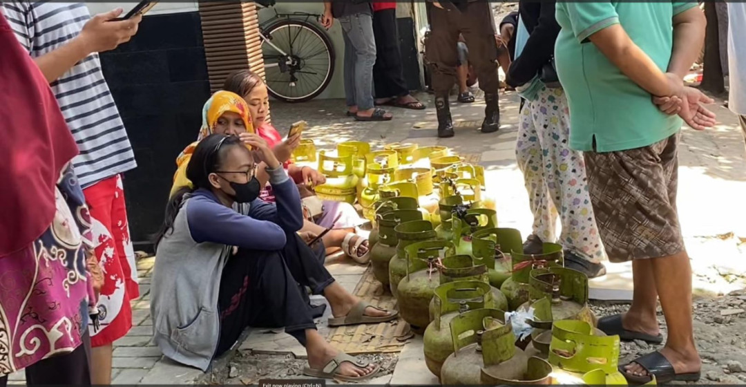 Antrean LPG 3 Kg Mengular, Pertamina Kirim Ratusan Ribu Tabung