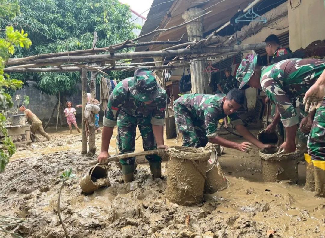 Satgas PRR Percepat Pembersihan Lumpur dan Rehabilitasi Sawah Pascabencana di Sumatra