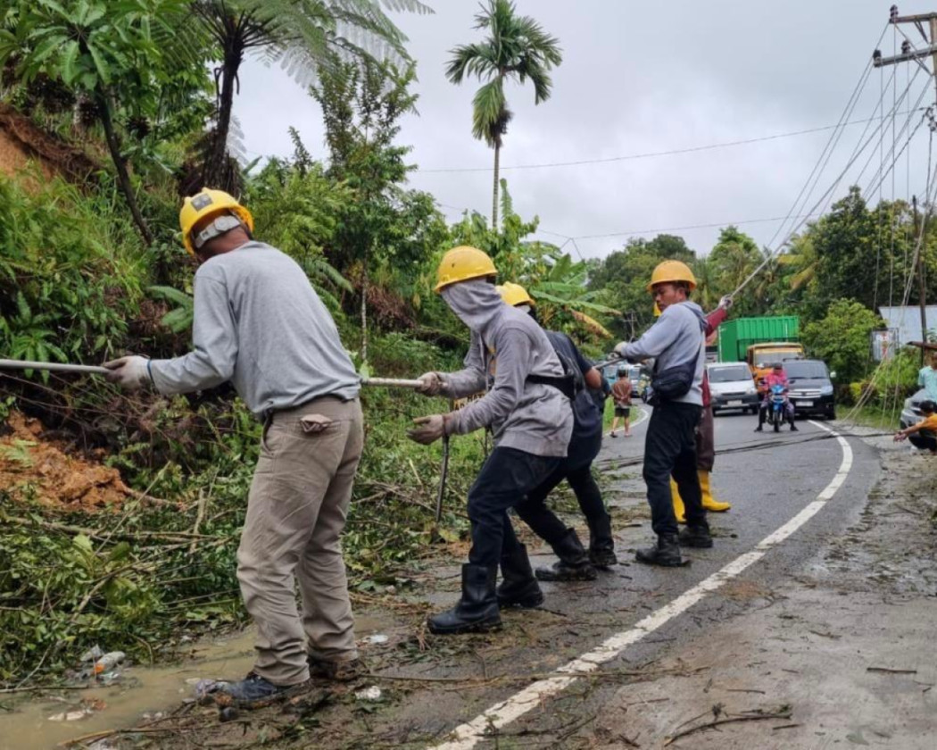 PLN Kejar Pemulihan Listrik Aceh Pasca Banjir