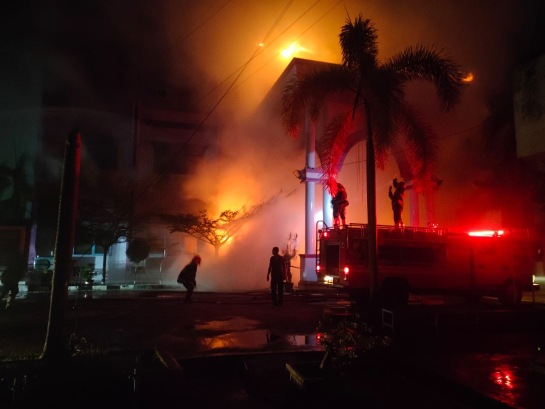 Kerugian Capai Rp4 Miliar, Gedung FKM Unand Terbakar