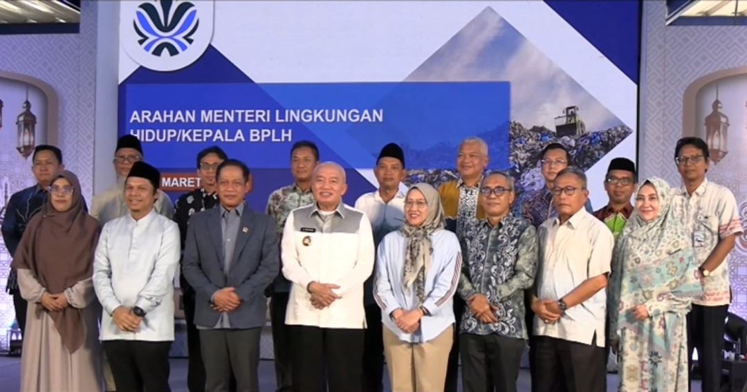 Menteri Lingkungan Hidup Dorong Budaya Pilah Sampah Rumah Tangga di Kalimantan Selata