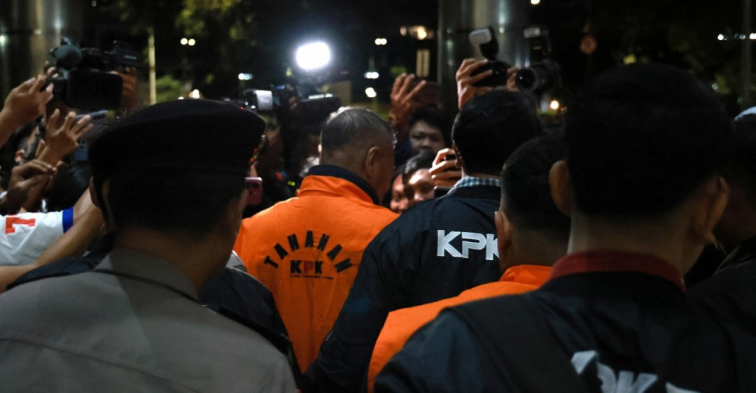 Jatah Proyek dan Sepatu Mewah Bupati