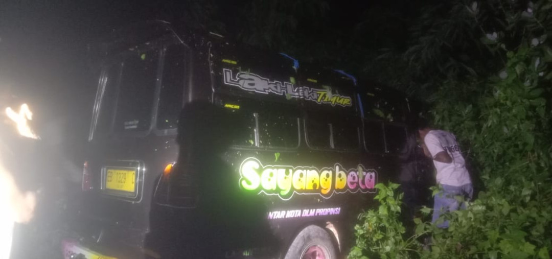 Bidan Pendamping Desa Korban Kecelakaan Larantuka Jalani Rujukan Ortopedi ke Kupang