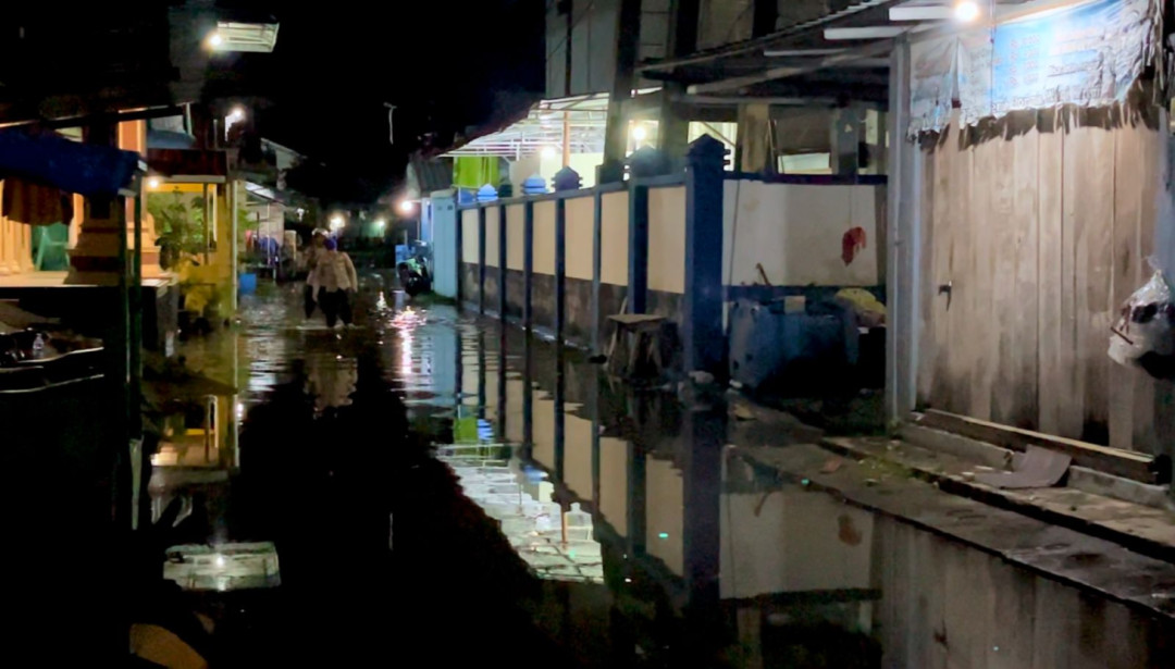 Waspada! Anambas Dilanda Banjir Rob, Air Laut Pasang Rendam 2 Lokasi di Tarempa