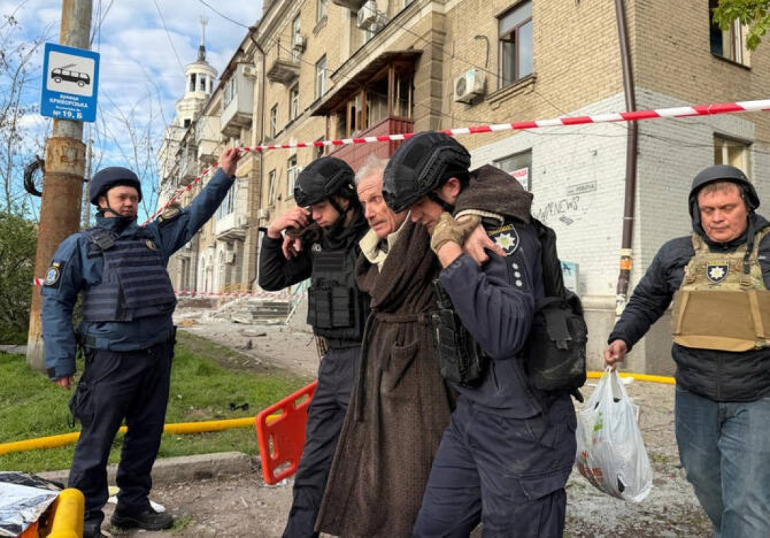 Rusia Gempur Ukraina dengan 660 Proyektil